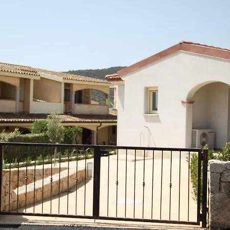 Turquoise Wood Stylish House 23 * Budoni